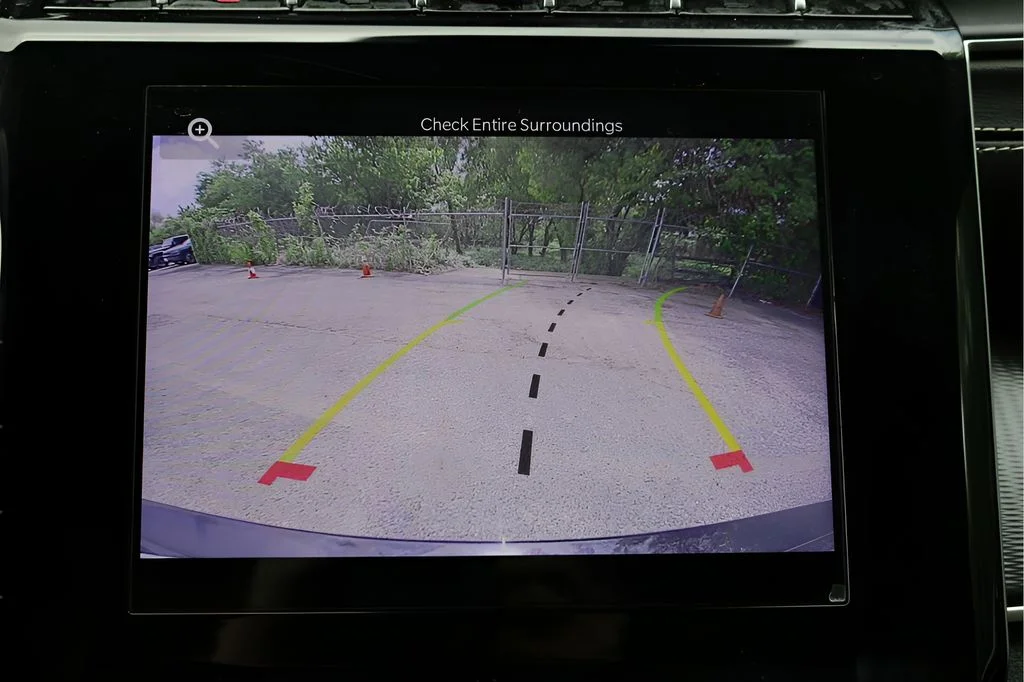 Used 2023 Black Jeep Altitude X image 21