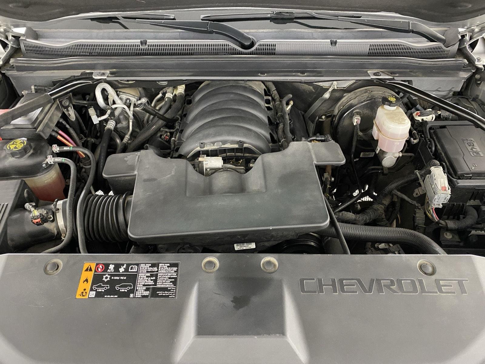 Used 2020 Silver Ice Metallic Chevrolet LT image 30