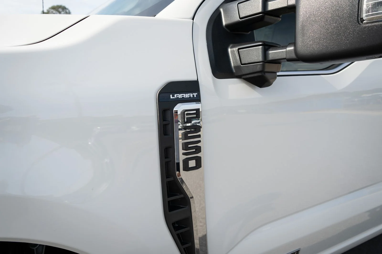 New 2026 Star White Metallic Tri-Coat Ford F-250® Lariat® image 13