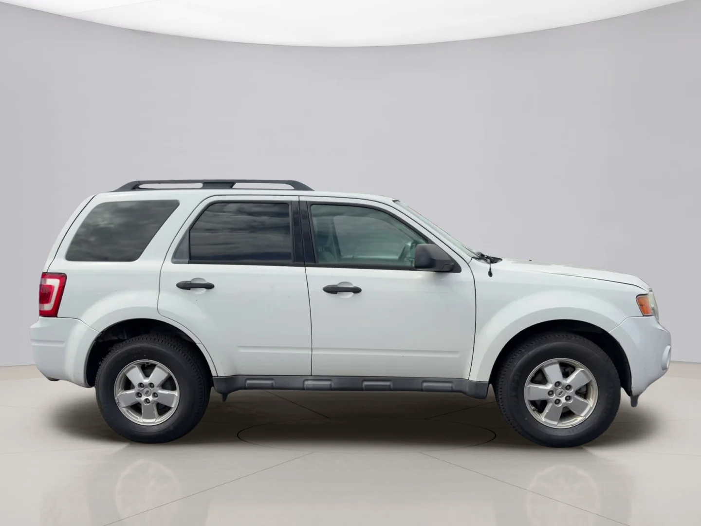 Used 2012 White Ford XLT image 4