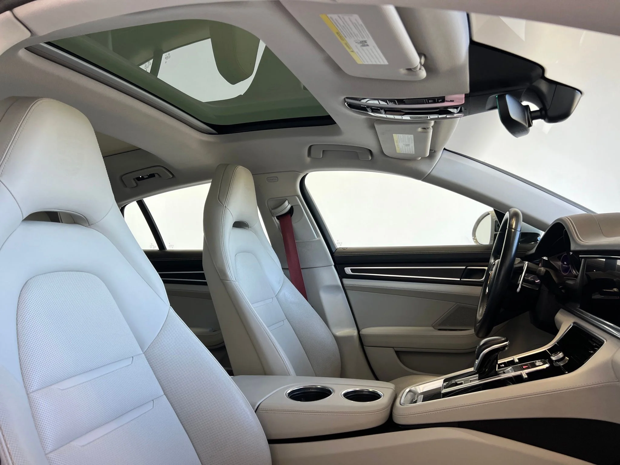 Used 2023  Porsche 4 Platinum Edition image 13