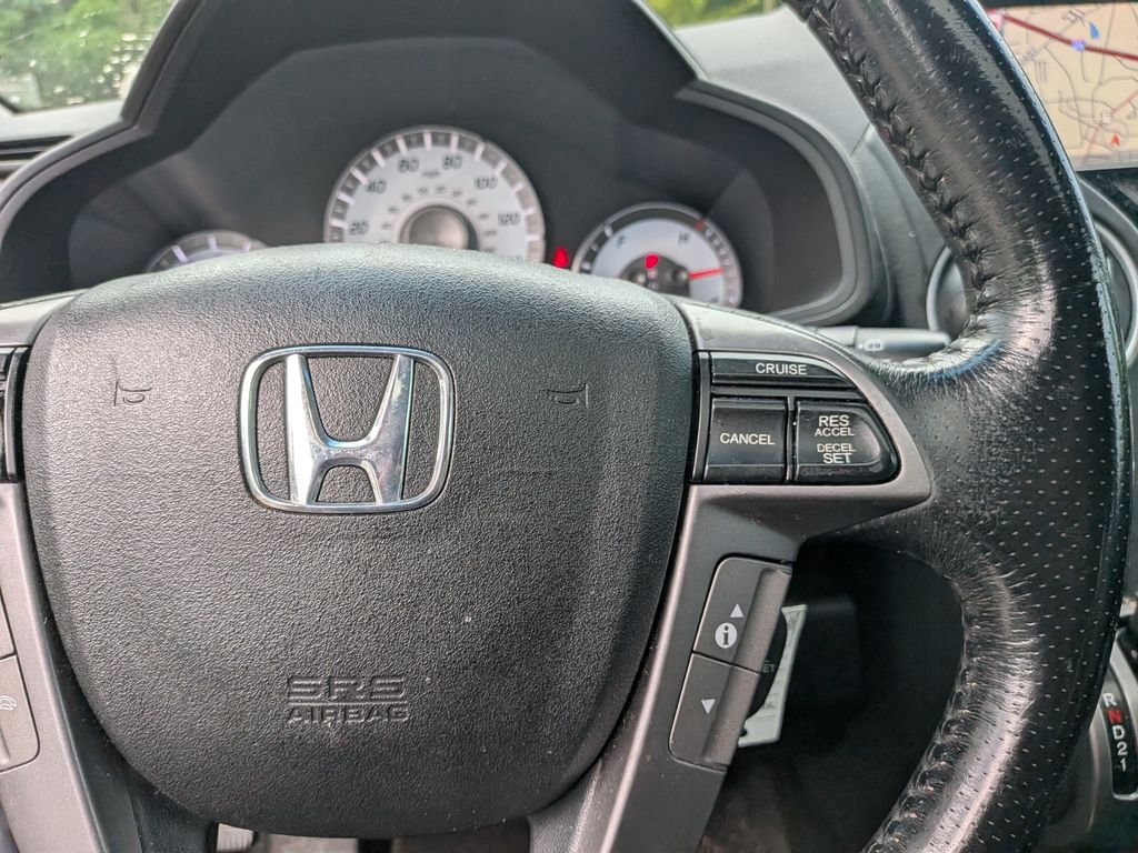 Used 2012 White Honda Touring image 14