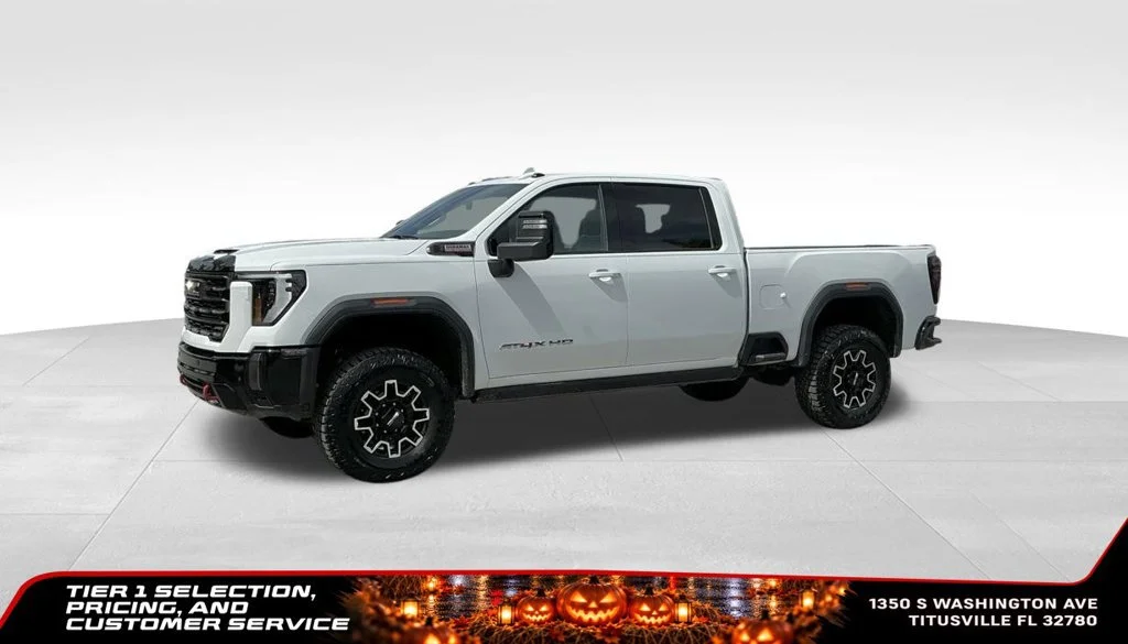 Used 2024 Summit White GMC AT4X image 3