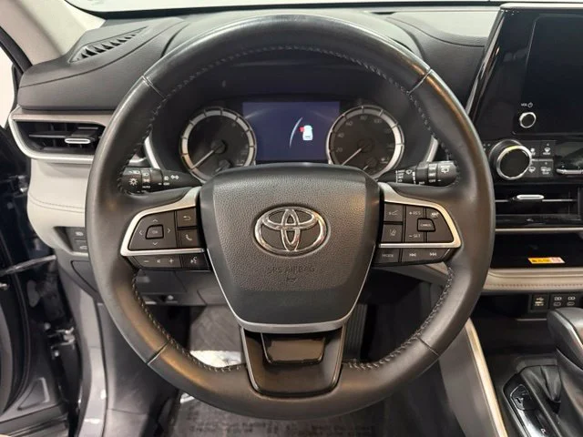 Used 2023 Gray Toyota XLE image 19