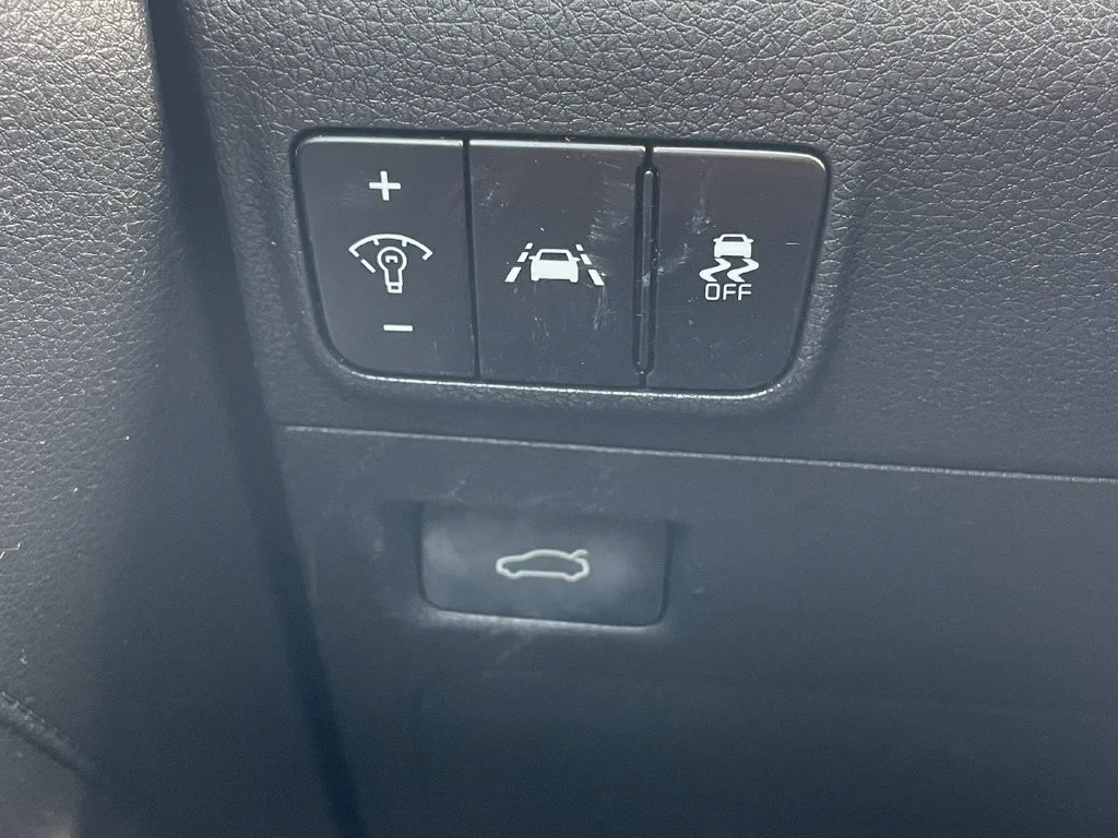 Used 2022 Silver Kia LX image 16