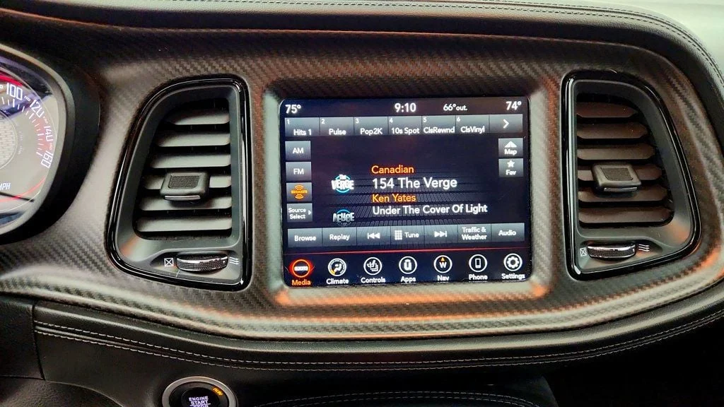 Used 2023 Octane Red Pearlcoat Dodge SXT AWD image 15