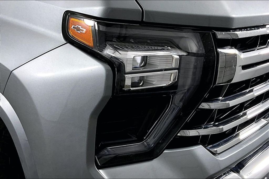 Used 2024 Gray Chevrolet LTZ image 28