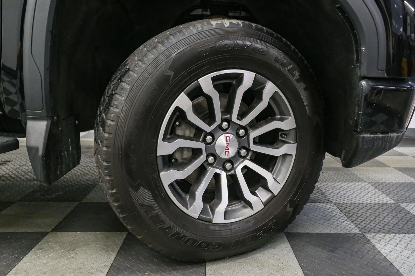 Used 2023 Onyx Black GMC AT4 image 14
