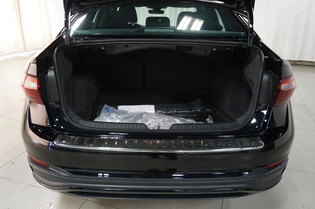New 2026 Deep Black Pearl Volkswagen 1.5T Sport image 23
