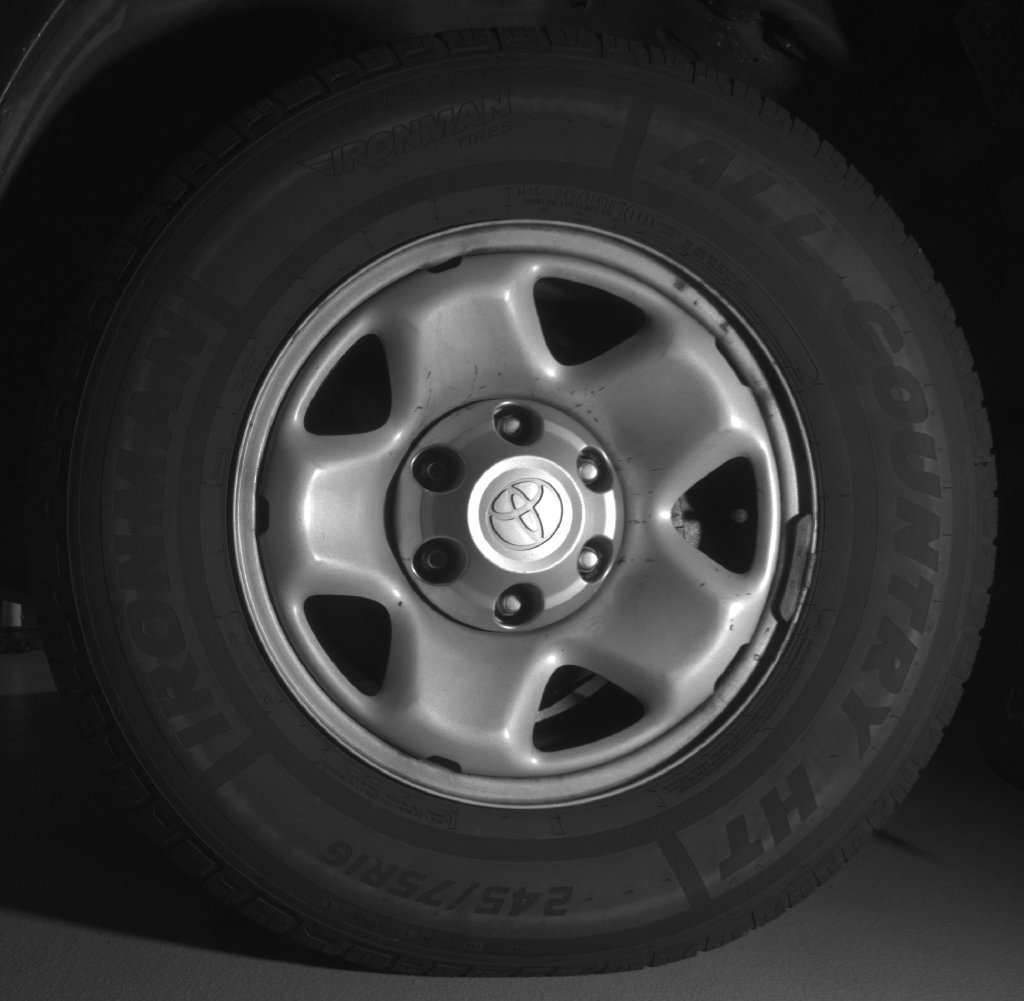 Used 2015 Black Toyota Base image 9