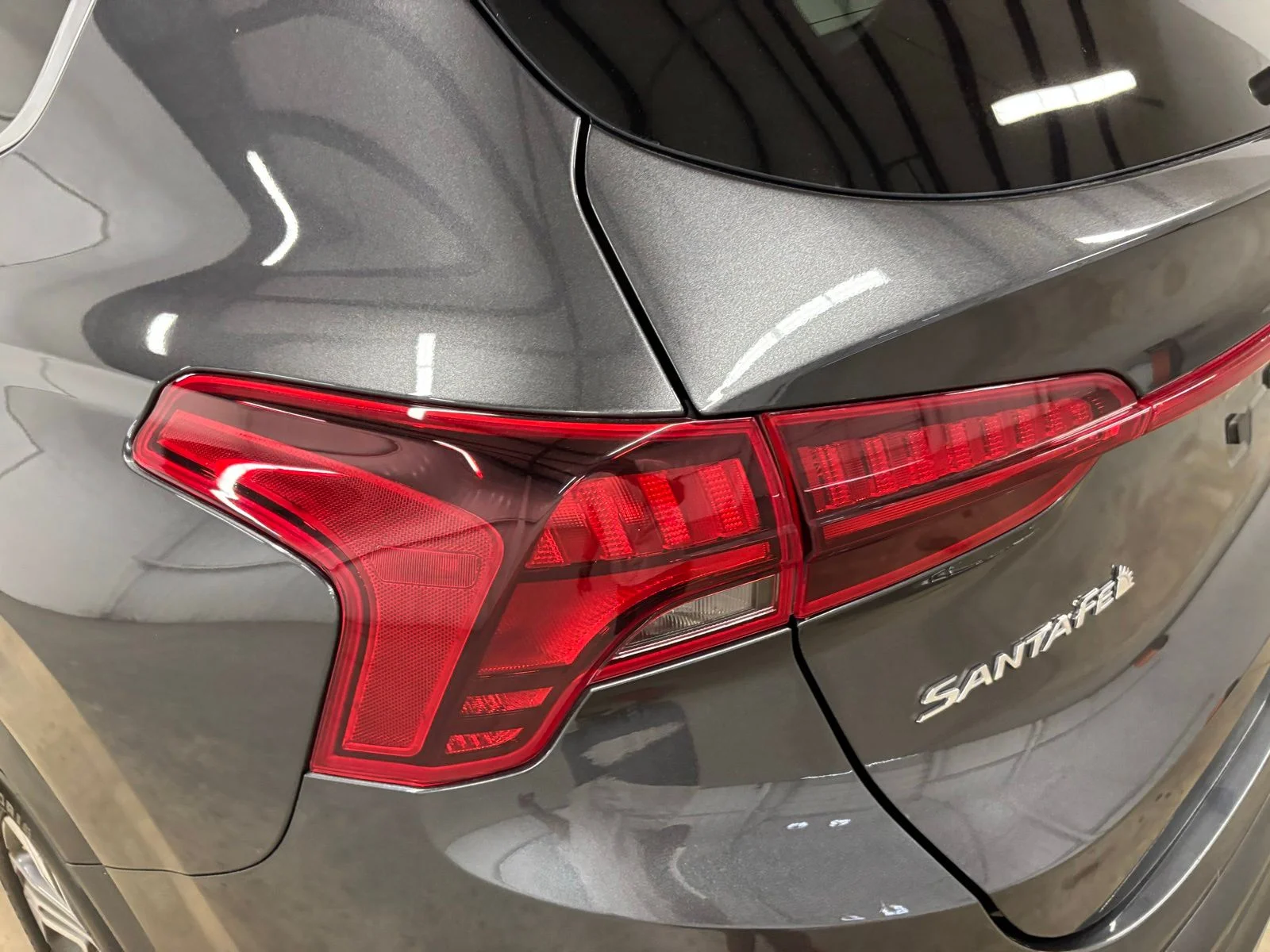 Used 2023 Gray Hyundai SE image 7