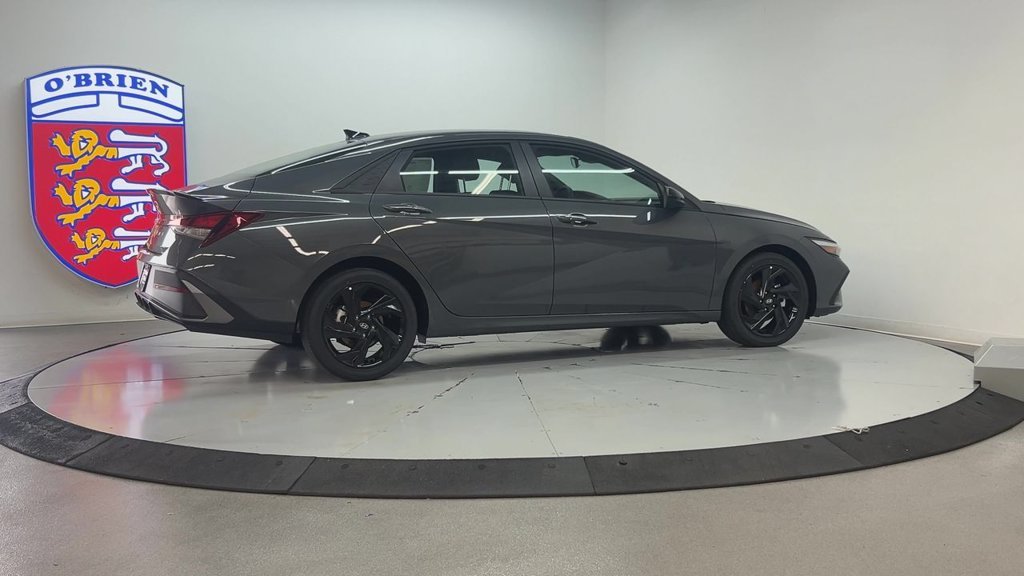 Used 2026 Gray Hyundai SEL Sport Plus image 7