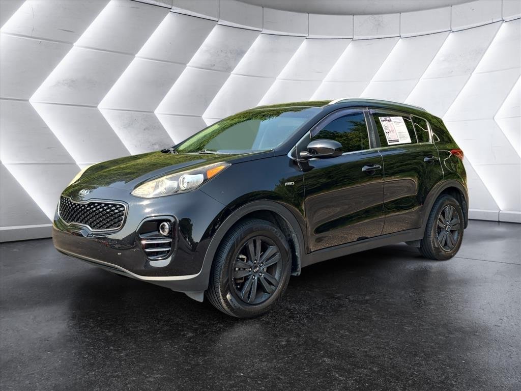Used 2017 Red Kia LX image 1