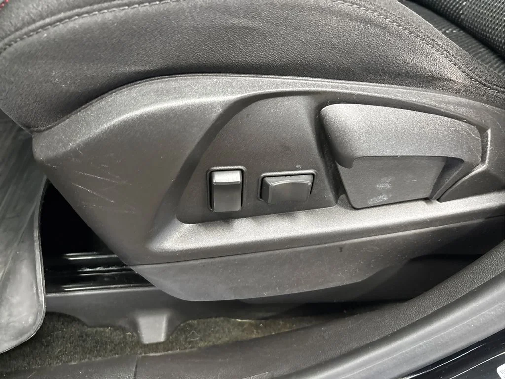 Used 2017 Black Chevrolet LT image 32