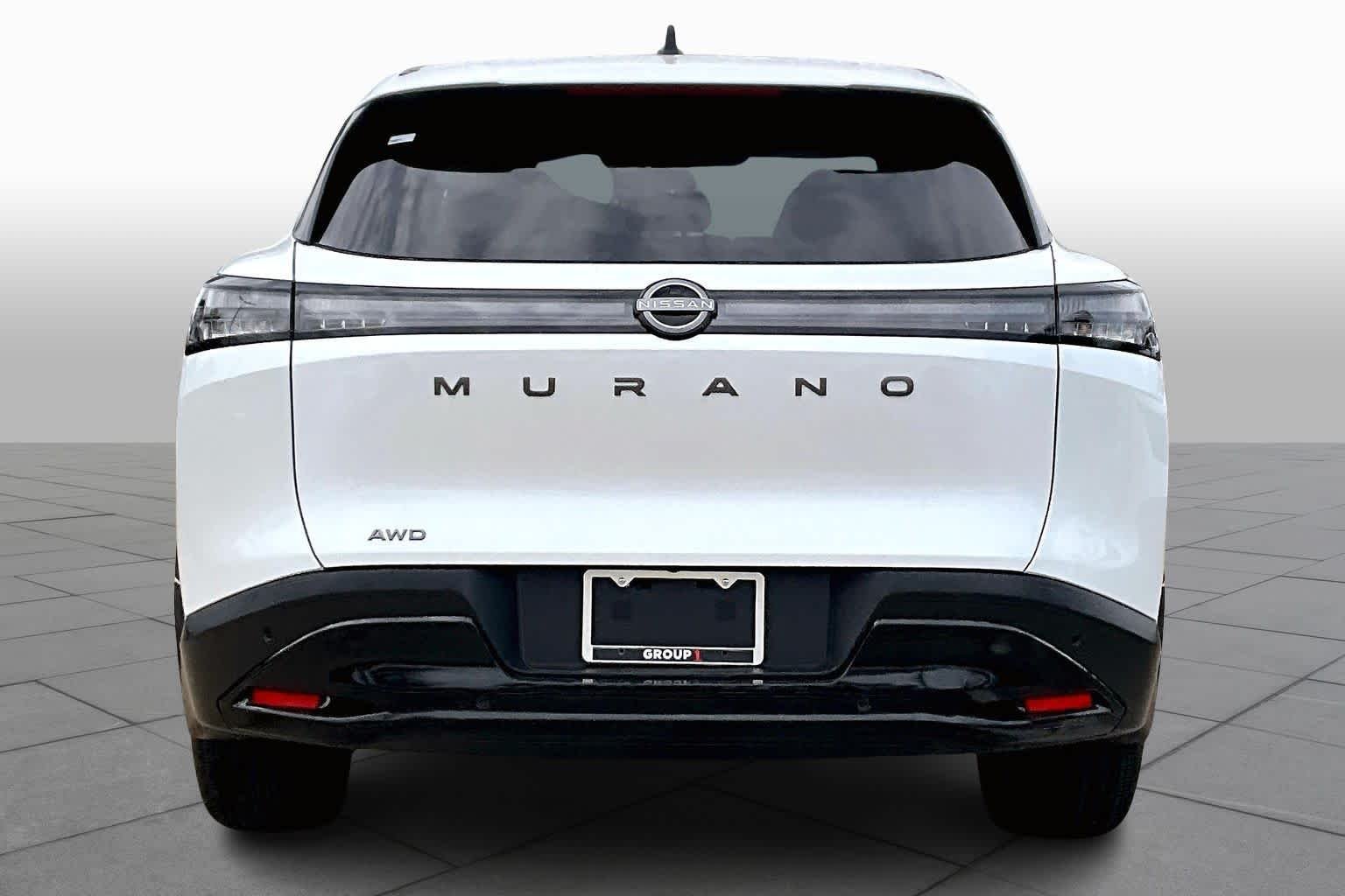 Used 2026 Everest White Pearl Tricoat Nissan SV image 4