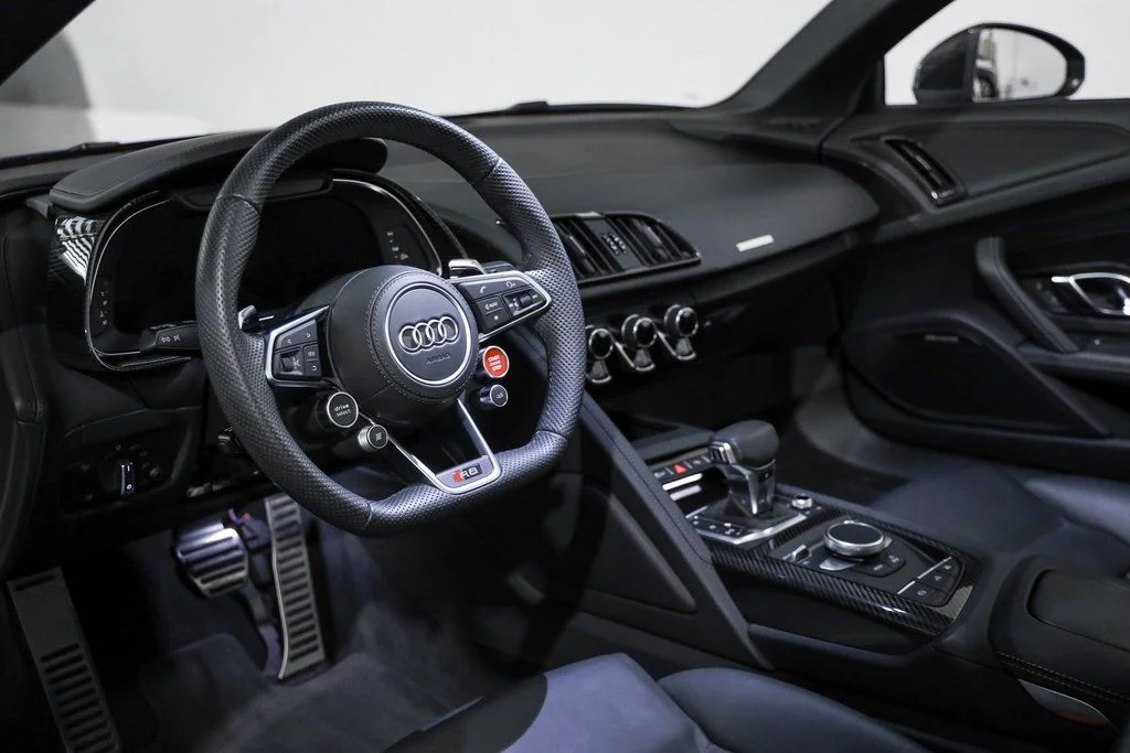 Used 2023 Blue Audi V10 performance image 33