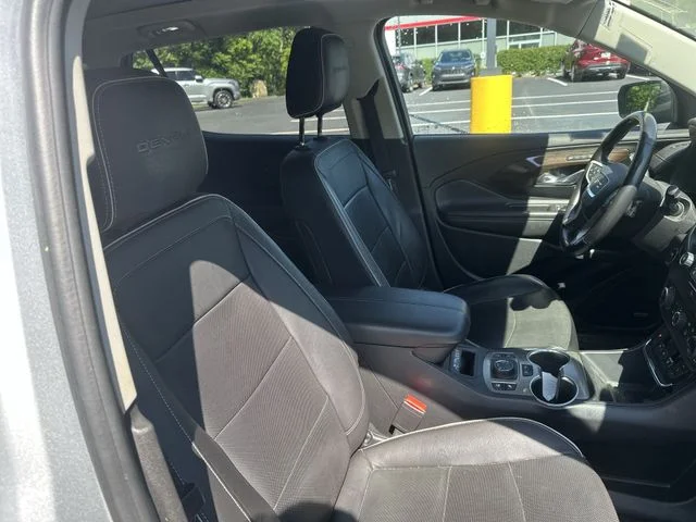 Used 2020 Silver GMC Denali image 31