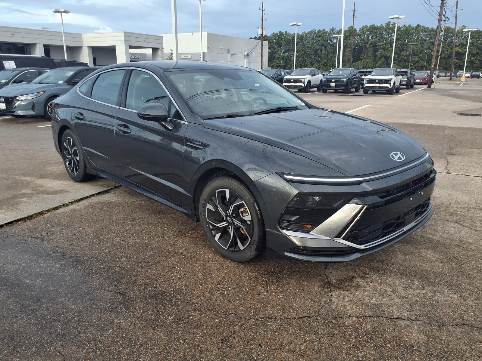 2025 Hyundai Sonata photo 3 of 25