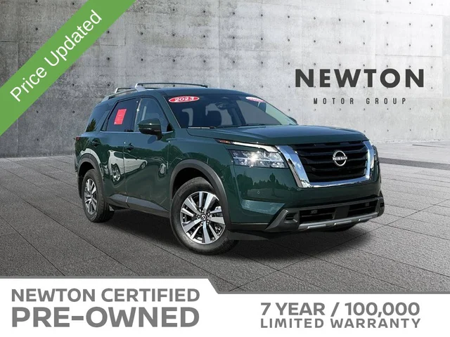 2023 Nissan Pathfinder SL