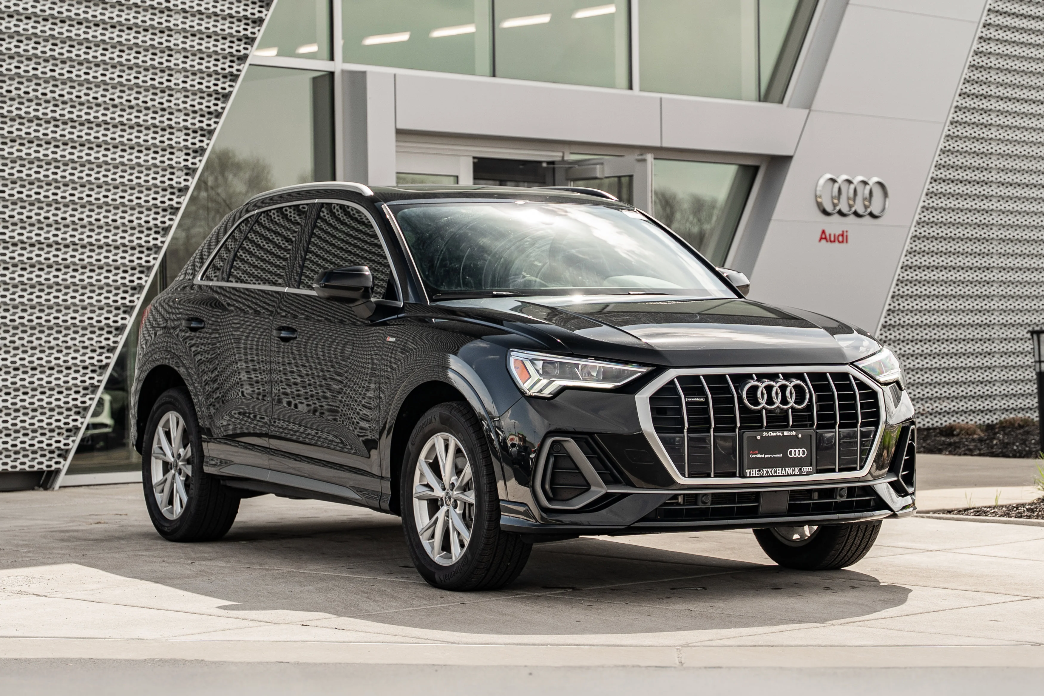 2023 Audi Q3 45 TFSI S Line Premium Plus quattro's photo