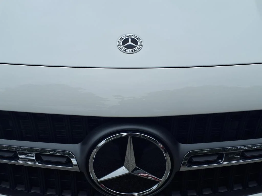 Used 2026 Polar White Mercedes-Benz GLA 250 image 3