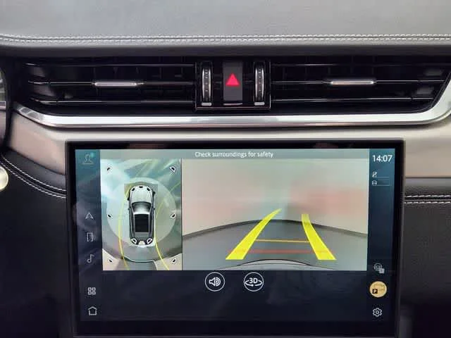 2026 Jaguar F-Pace R-Dynamic S - Photo 18