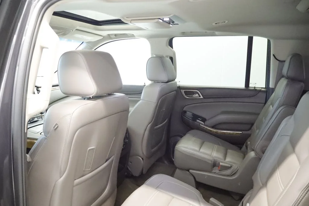 Used 2016 Silver GMC Denali image 19