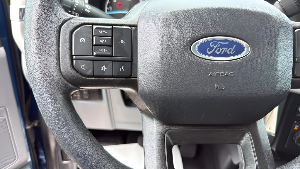 Used 2023 Blue Ford XLT image 16