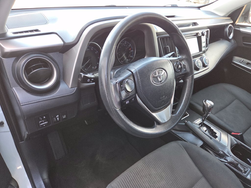 Used 2017 White Toyota LE image 18
