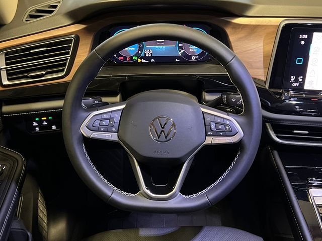 New 2026 White Volkswagen 2.0T SE w/Technology image 13