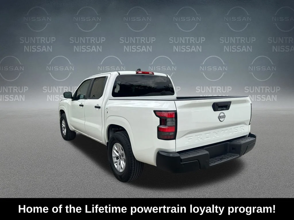 Used 2025 White Nissan S image 7