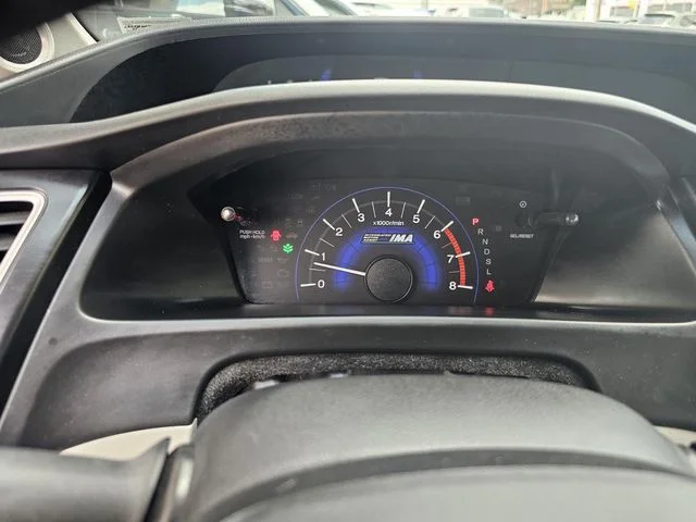 Used 2013  Honda Hybrid image 27