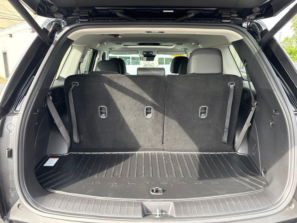 New 2026 Black Hyundai SEL Premium AWD image 13