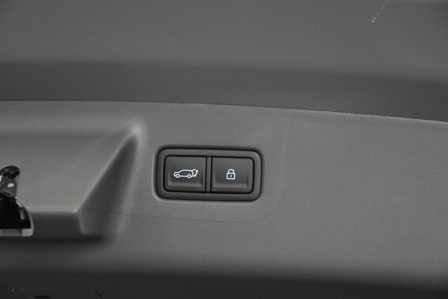 New 2027 Gray Hyundai SE AWD image 42