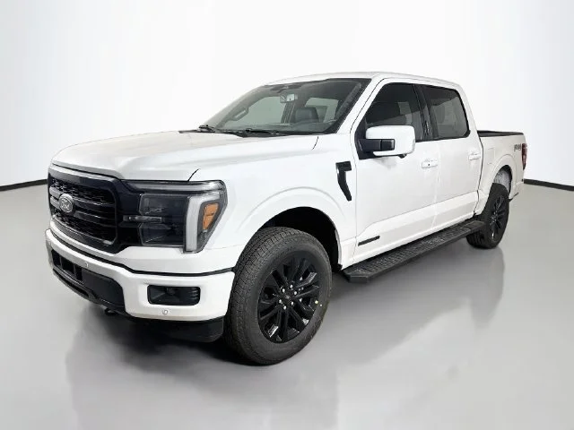 New 2026 Oxford White Ford Lariat image 3