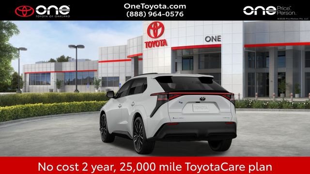 New 2026 Wind Chill Pearl <sup>1</sup> Toyota  Limited image 10