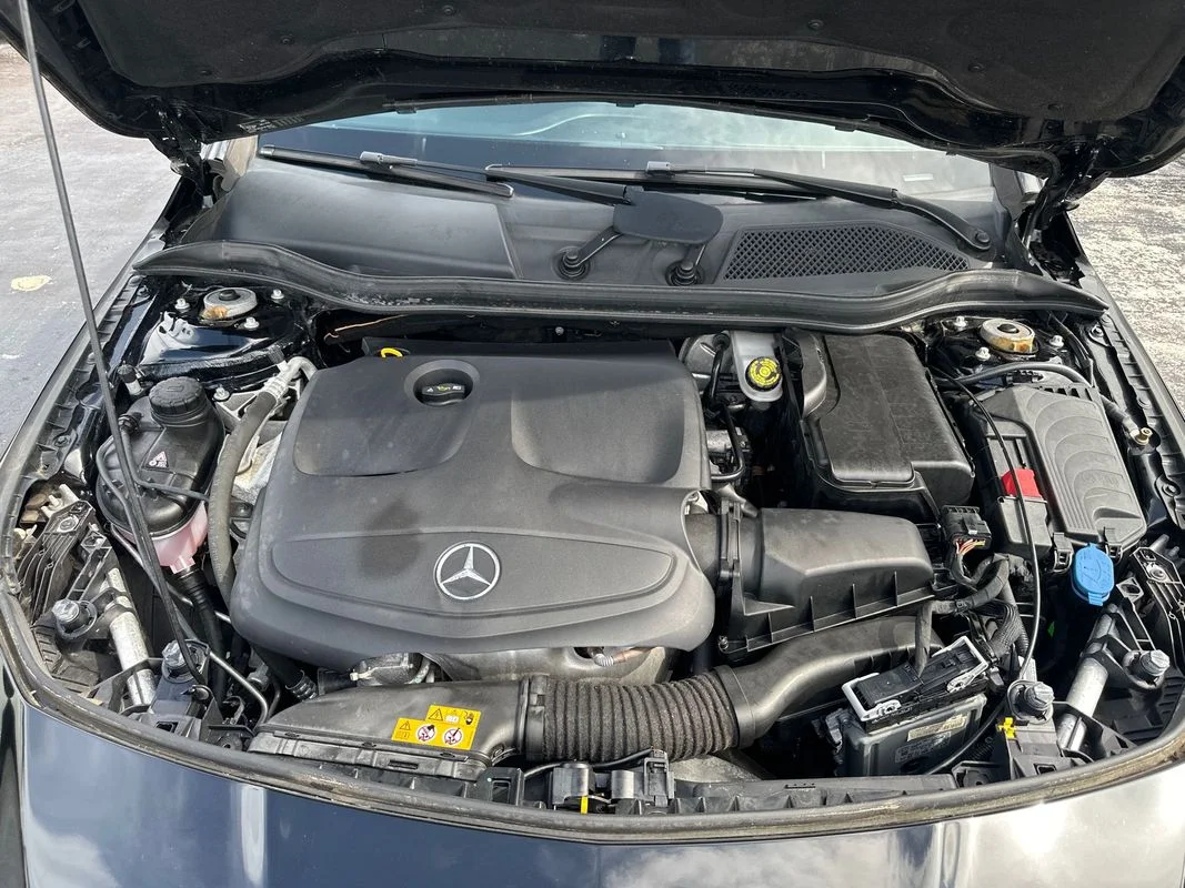 Used 2019 Black Mercedes-Benz 4MATIC® image 9