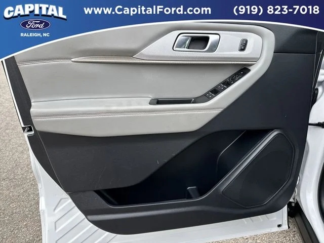 Used 2025 White Ford Active image 18