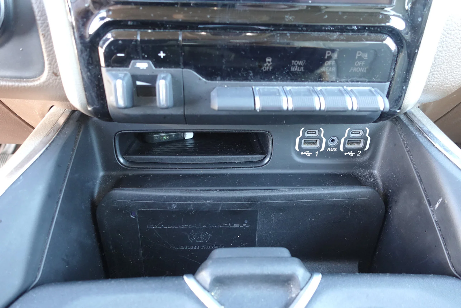 Used 2020 Patriot Blue Pearlcoat Ram Laramie image 23