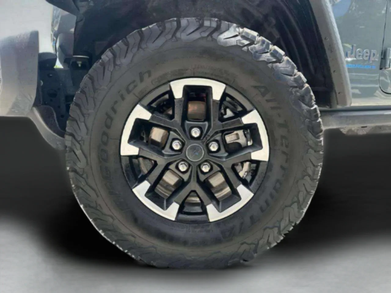 Used 2024 Anvil Clear Coat Jeep Rubicon image 39