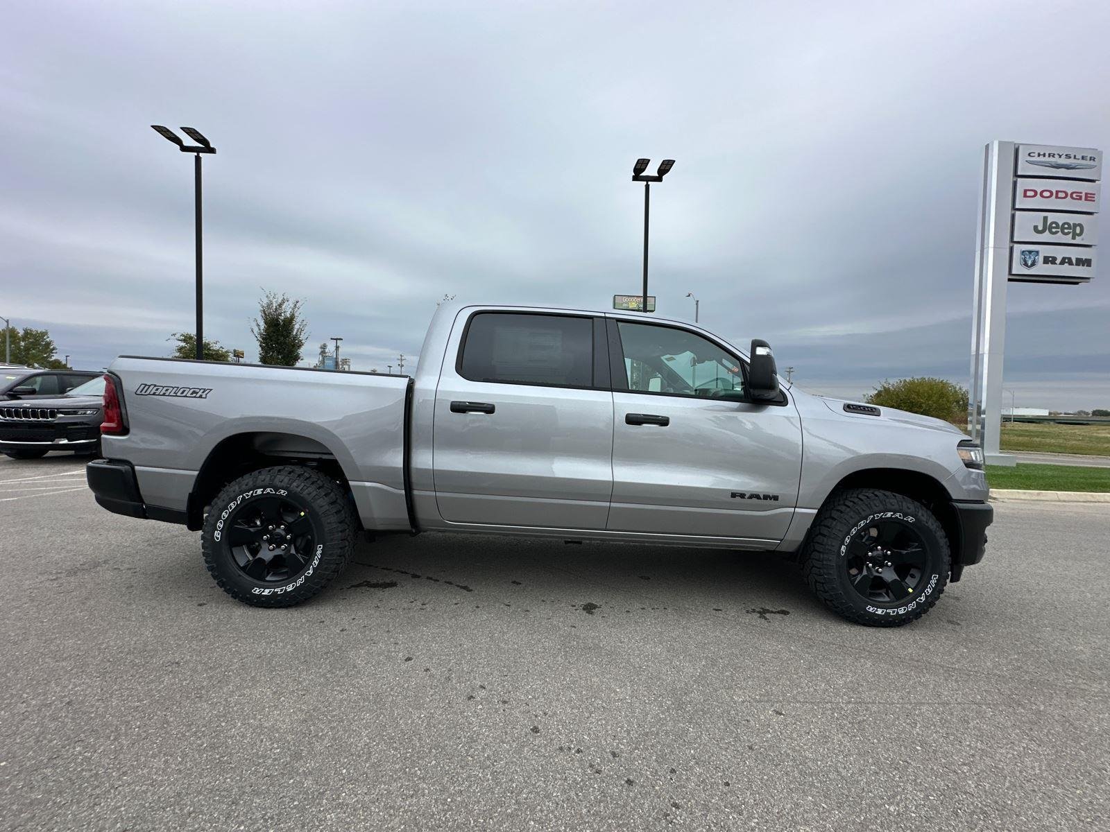 2026 Ram 1500 Warlock photo 3