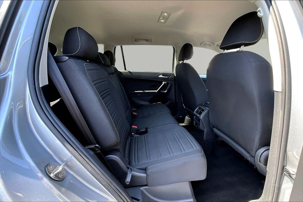 Used 2022 Gray Volkswagen 2.0T S image 25