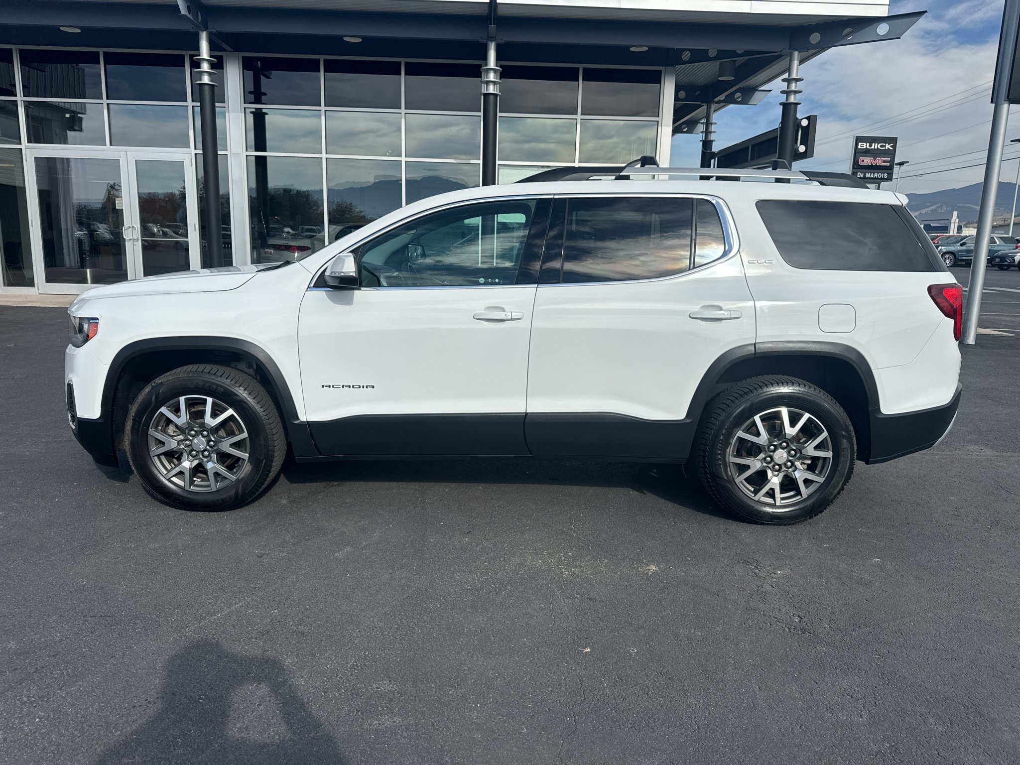 2021 GMC Acadia SLE