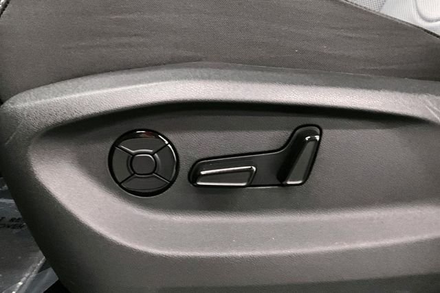 2025 Volkswagen Tiguan SE R-LINE BLACK - Photo 38