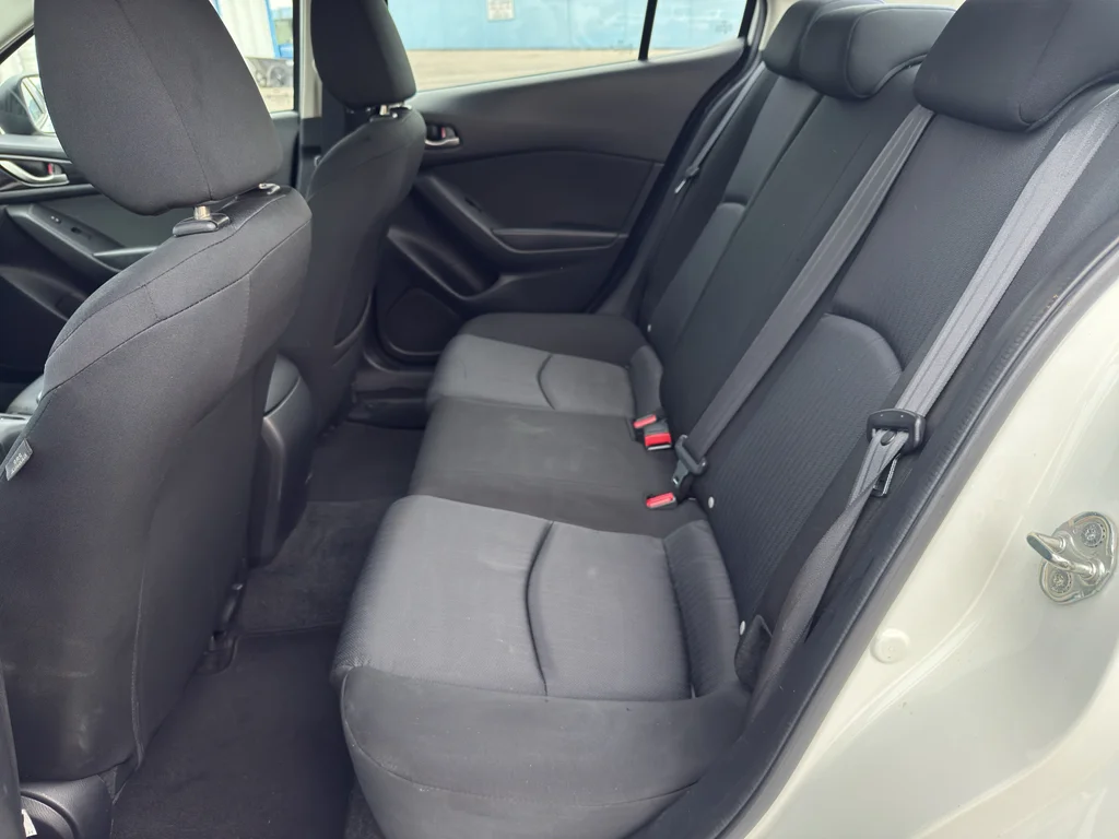 Used 2016 Snowflake White Pearl Mica Mazda i Sport image 12