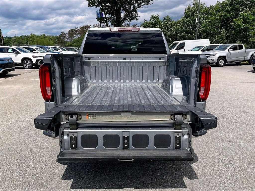 Used 2025 Sterling Metallic GMC SLT image 34