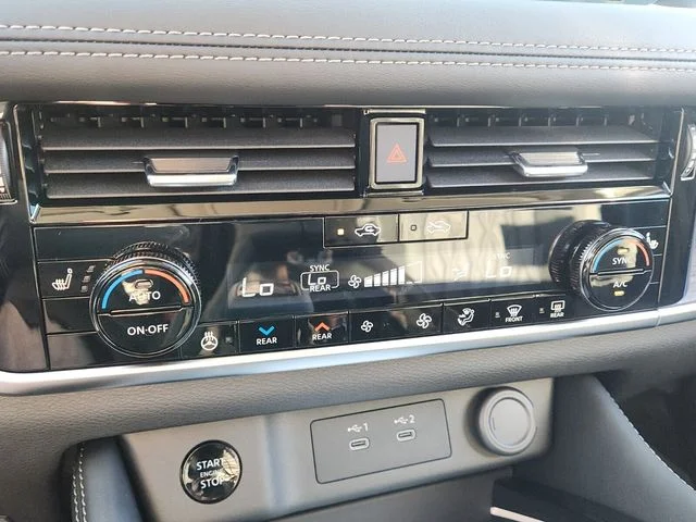 New 2026 Everest White Pearl TriCoat Nissan Platinum image 15