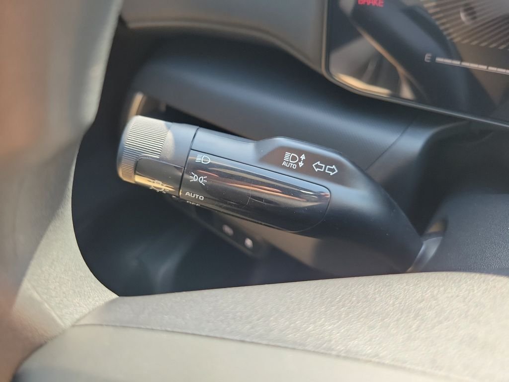 New 2026 Gray Kia LXS image 26