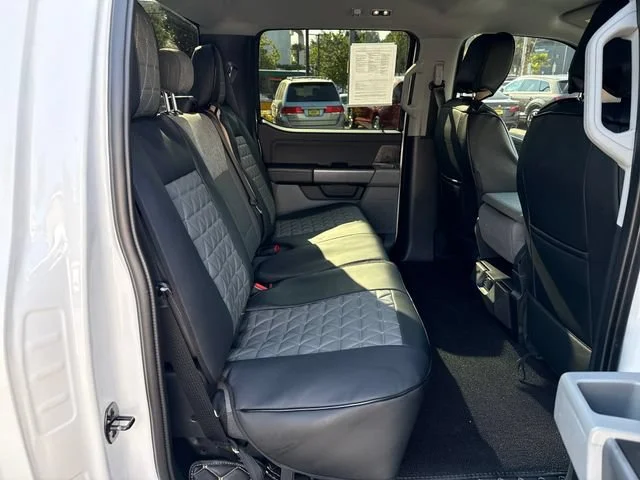 Used 2021 Oxford White Ford XLT image 10