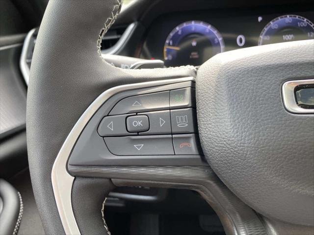 New 2026 Baltic Gray Metallic Clear-Coat Exterior Paint Jeep Laredo X image 15